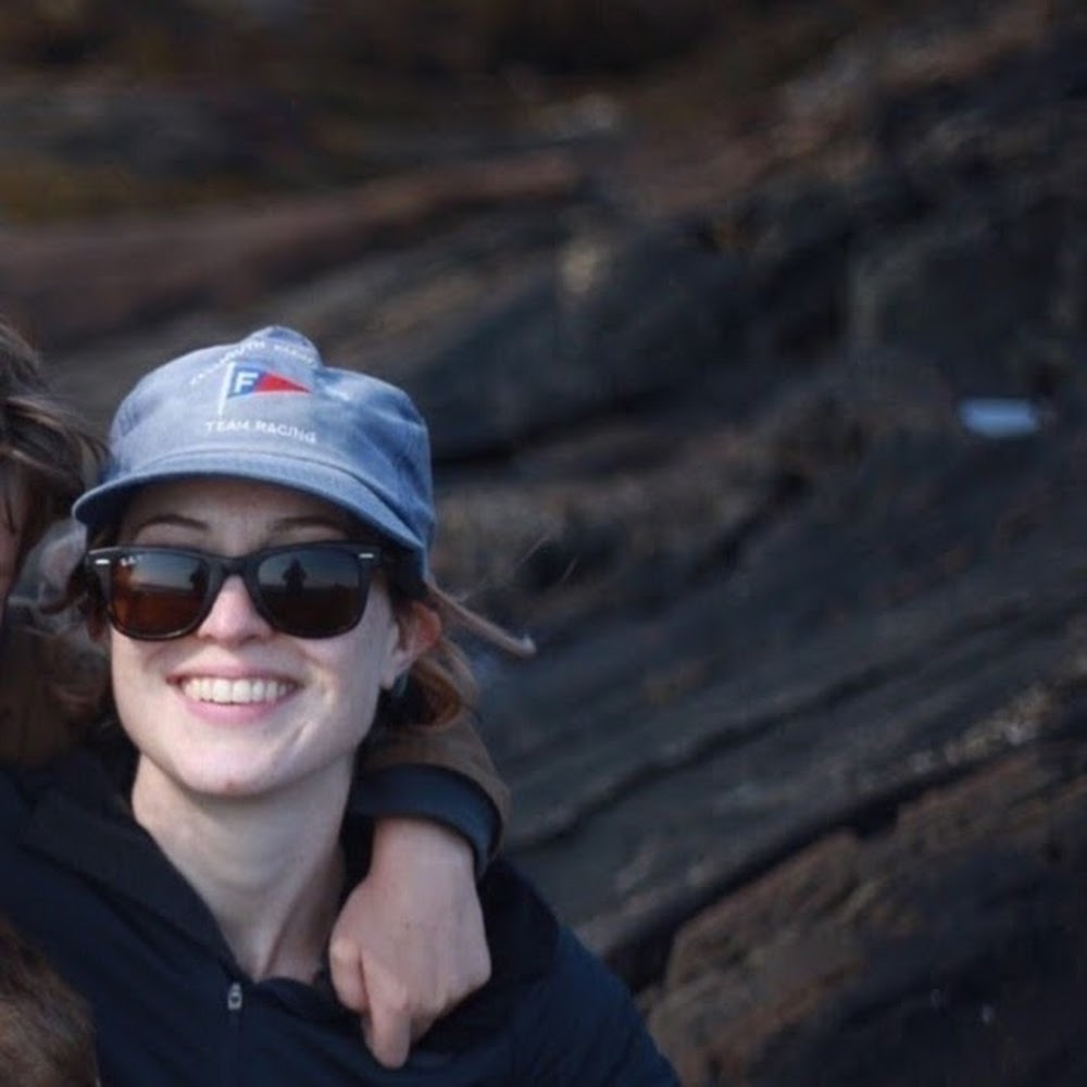 Meet your Posher, Maura